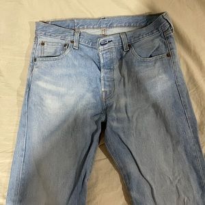 Levi’s 501 light wash